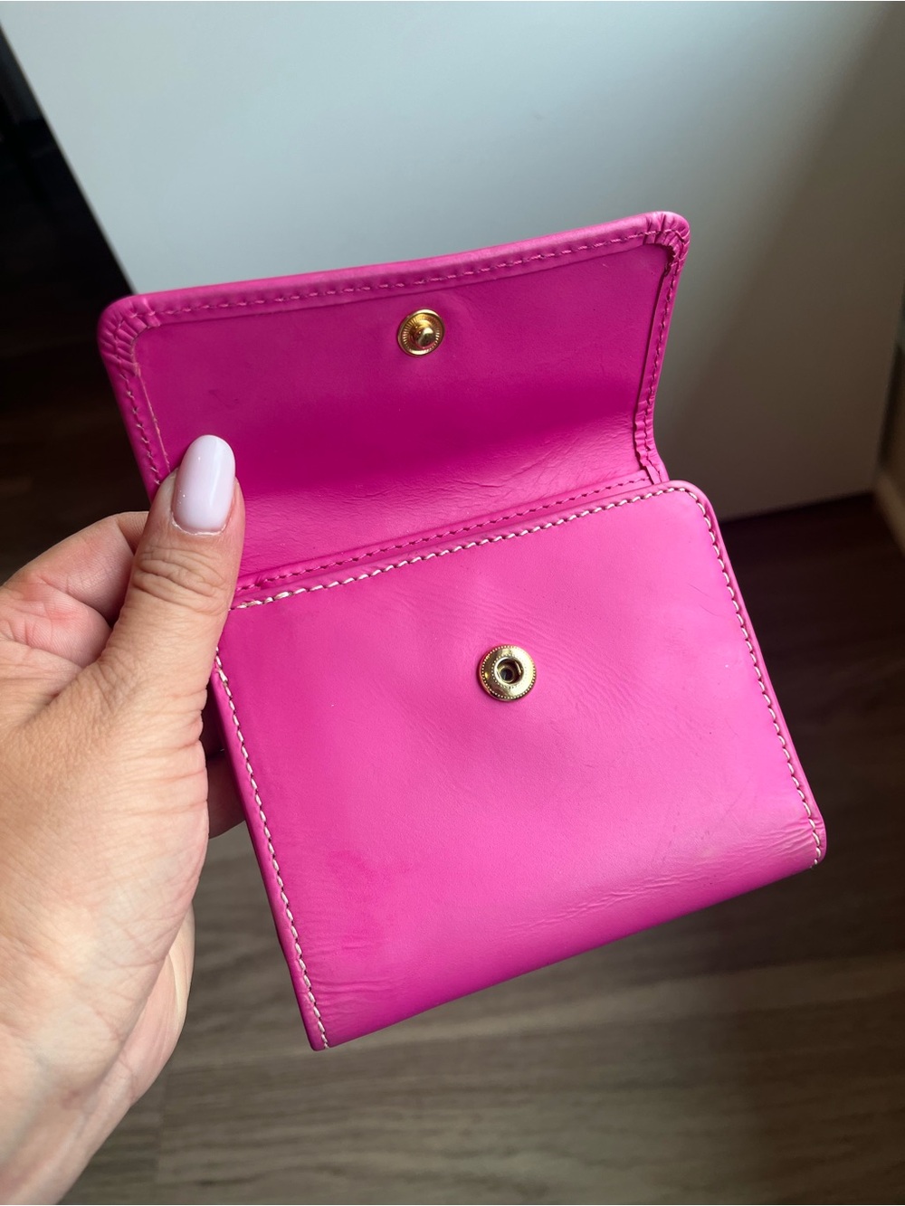 Dooney & Bourke Hot Pink Leather Trifold Wallet Coin Purse - Picture 2 of 6